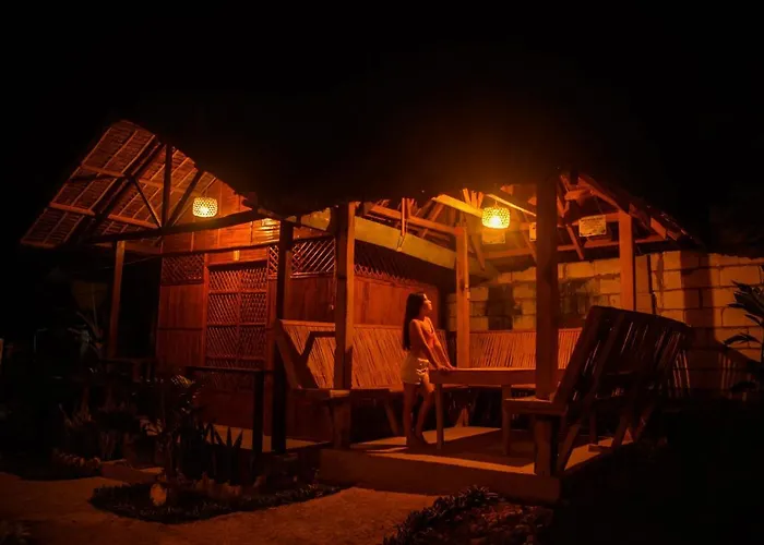 ホームステイ Suba Nipa Huts Daanbantayan