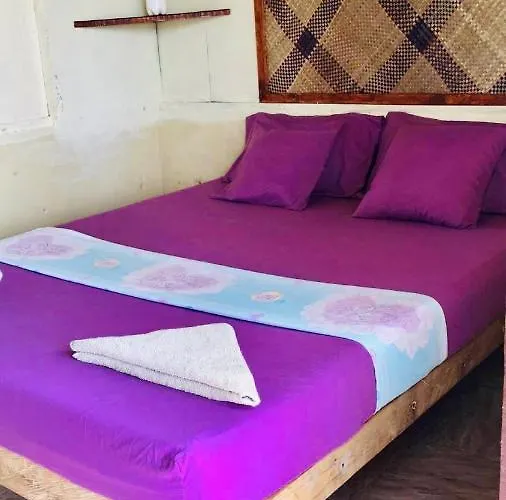 Suba Nipa Huts * Daanbantayan