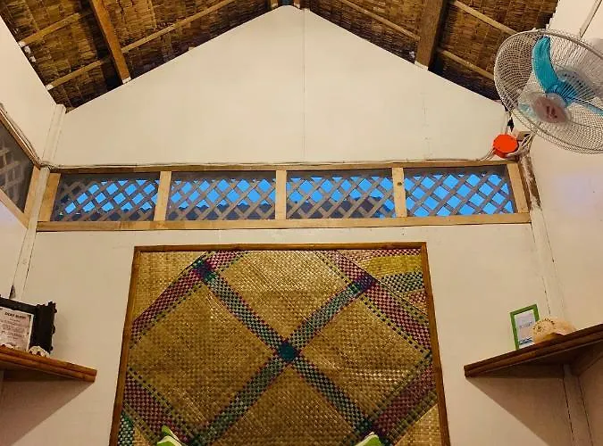 Suba Nipa Huts Daanbantayan