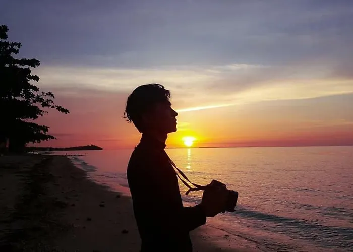 Suba Nipa Huts *